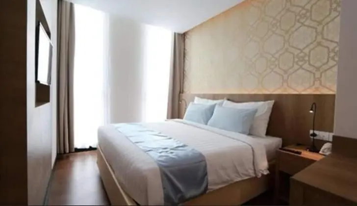 Superior Oda, 1 Büyük (Queen) Boy Yatak