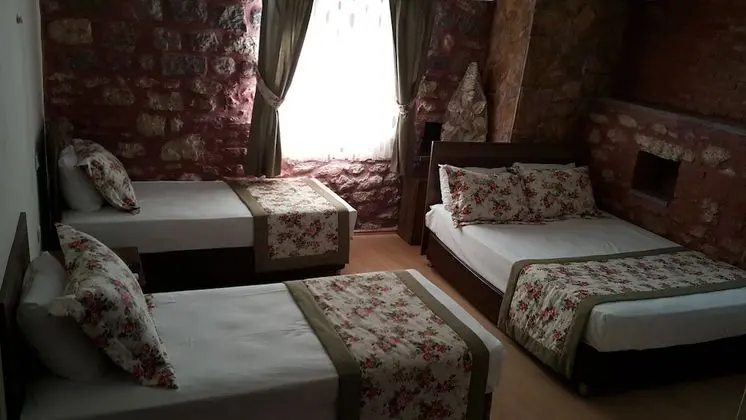 Standard Dört Kişilik Oda