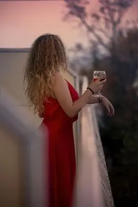 Deluxe Tek Büyük Yataklı Oda, Balkon, Deniz Manzaralı