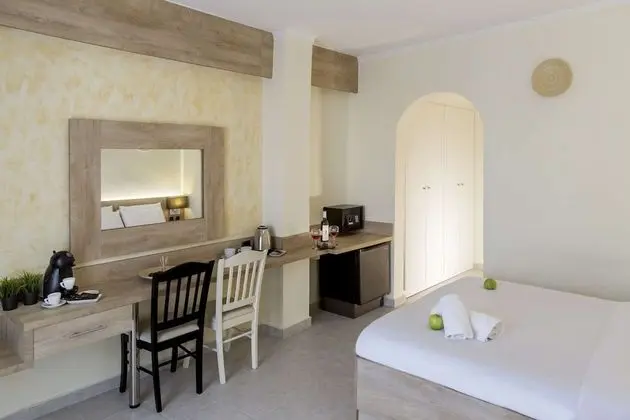Deluxe Tek Büyük Yataklı Oda, Balkon, Deniz Manzaralı