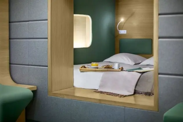 Deluxe Tek Büyük Yataklı Oda (galileO)