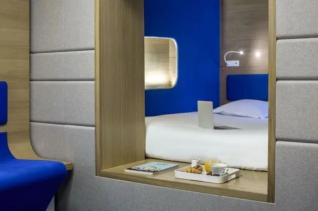 Deluxe Tek Büyük Yataklı Oda (galileO)