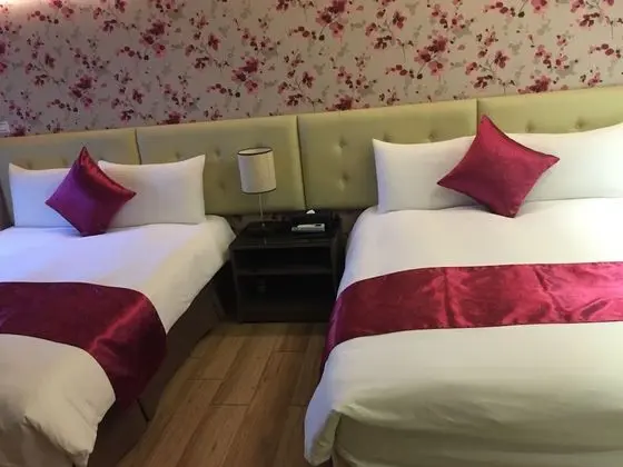 Dört Kişilik Oda, 2 Çift Kişilik Yatak, Sigara İçilmez