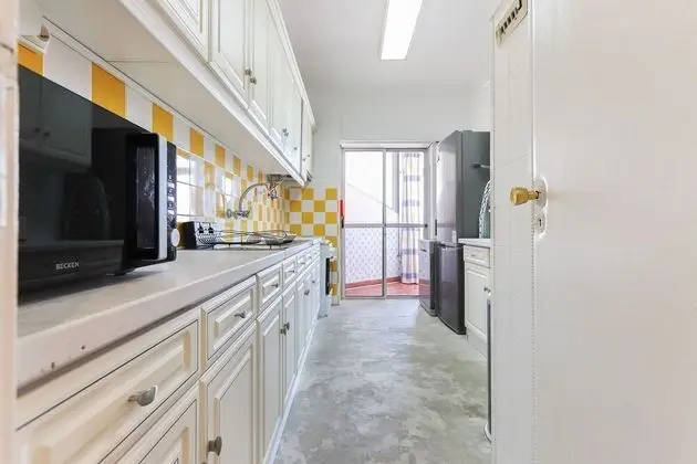 Apart Daire, 3 Yatak Odası, Balkon, Bahçe Manzaralı