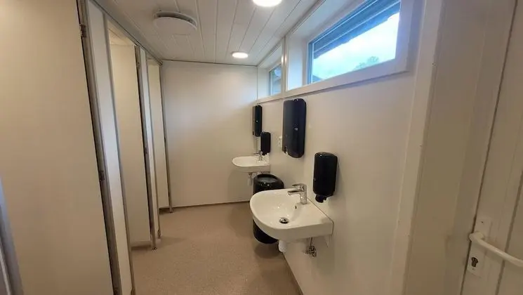 Kulübe, Ortak Banyo