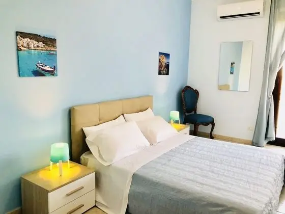 Grand Tek Büyük Yataklı Oda, 1 Çift Kişilik Yatak, Balkon, Şehir Manzaralı