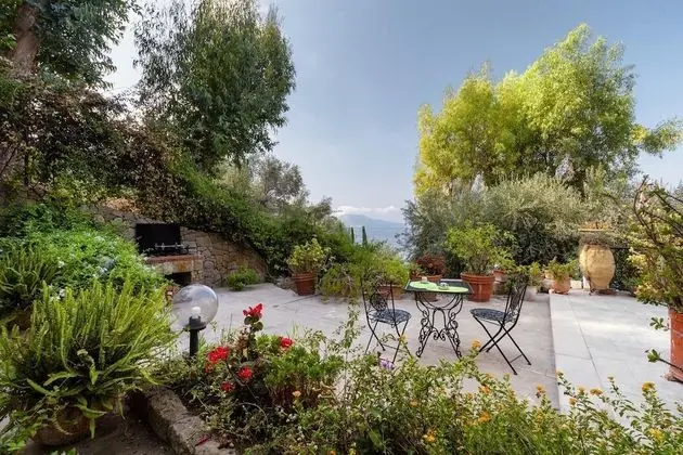 Villa, Sigara İçilebilir