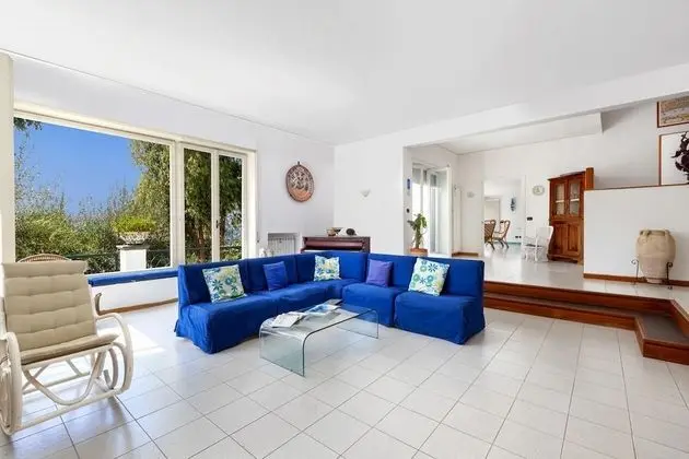 Villa, Sigara İçilebilir