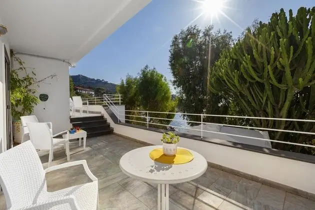 Villa, Sigara İçilebilir
