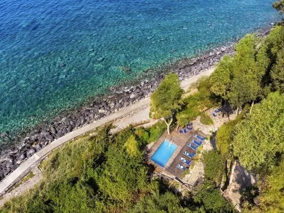 Villa, Sigara İçilebilir