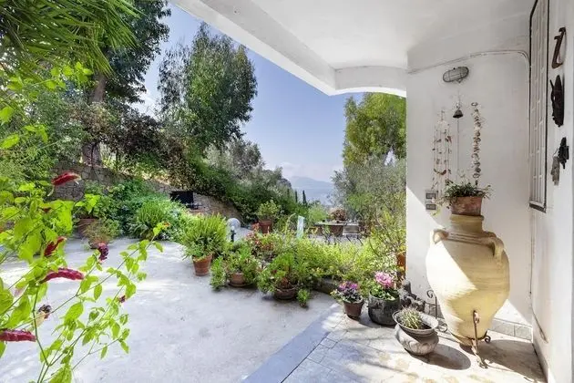 Villa, Sigara İçilebilir