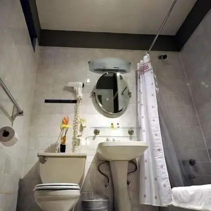 Shared Bathroom Economy Suite