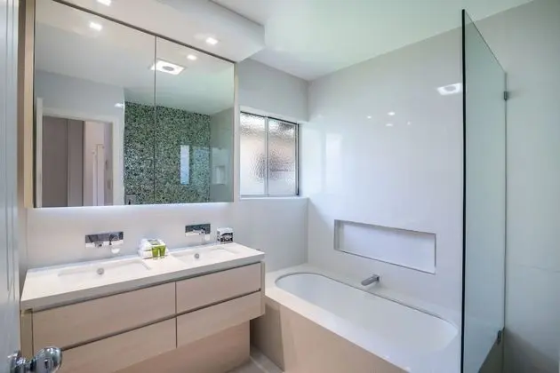 3-Bedroom Apartment