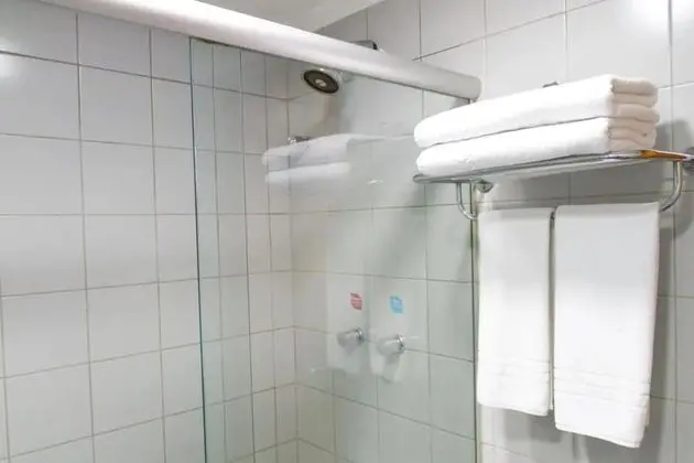Büyük Yataklı Tek Kişilik Oda
