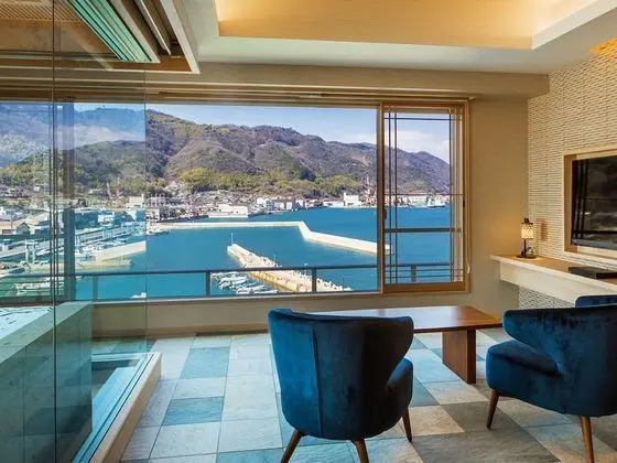 Economy Süit, Sigara İçilmez, Liman Manzaralı (72sqm, View Bath, 410)