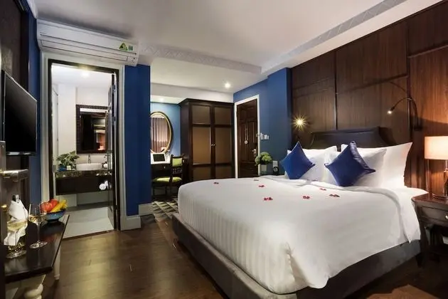 Deluxe Tek Büyük Yataklı Oda
