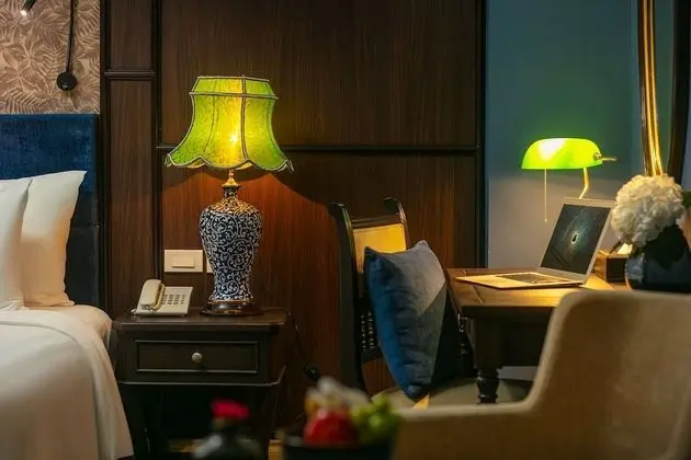 Premium Tek Büyük Yataklı Oda