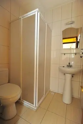 Üç Kişilik Oda