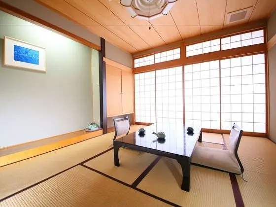 Traditional Oda (Japanese style, with Shared Bathroom)