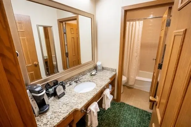 Deluxe Tek Büyük Yataklı Oda, 2 Çift Kişilik Yatak