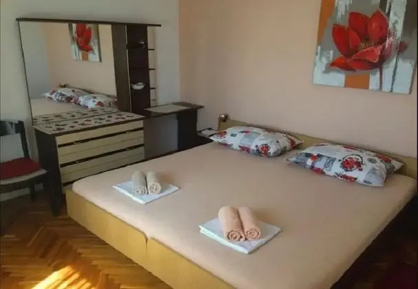 Apart Daire (Ognjen - family apartments with free )