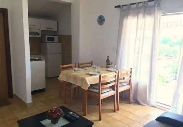 Apart Daire (Ognjen - family apartments with free )