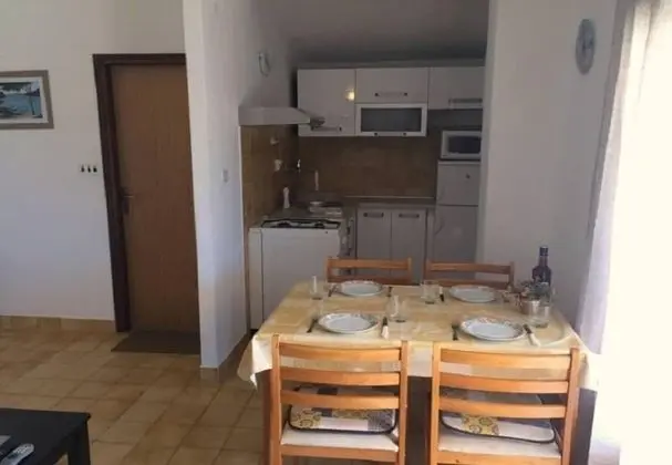 Apart Daire (Ognjen - family apartments with free )