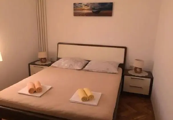 Apart Daire (Ognjen - family apartments with free )