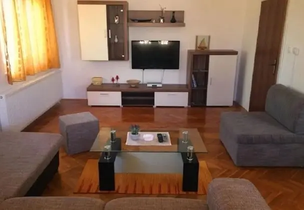 Apart Daire (Ognjen - family apartments with free )