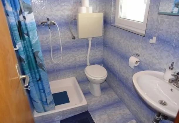 Stüdyo (Ognjen - family apartments with free )