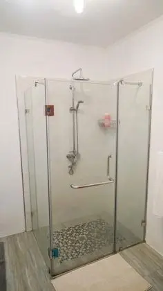 Basic Oda, Ortak Banyo