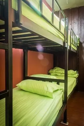 6-Bed Female Dormitory with Air-conditioner