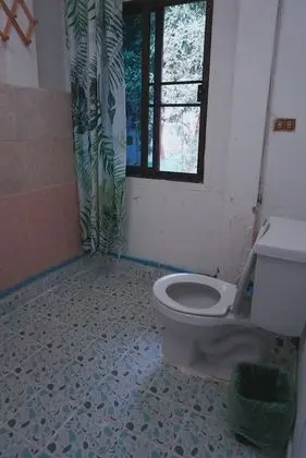 6-Bed Female Dormitory with Air-conditioner