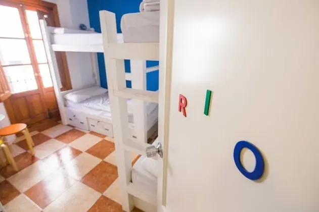 Standard Ortak Ranzalı Oda, Özel Banyo (4 camas)