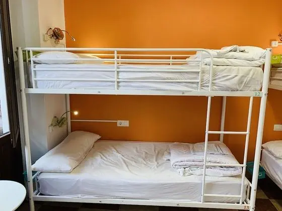 Standard Ortak Ranzalı Oda, Özel Banyo (4 camas)