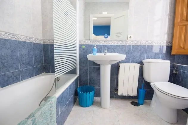 Standard Ortak Ranzalı Oda, Özel Banyo (4 camas)
