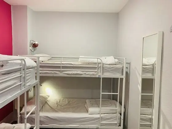 Standard Ortak Ranzalı Oda, Sadece kadınlar için (Bed in 6-Bed Female Dormitory Room)