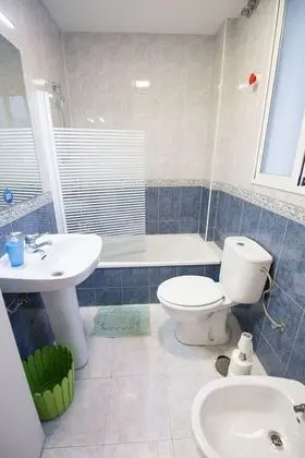 Standard Ortak Ranzalı Oda, Sadece kadınlar için (Bed in 6-Bed Female Dormitory Room)
