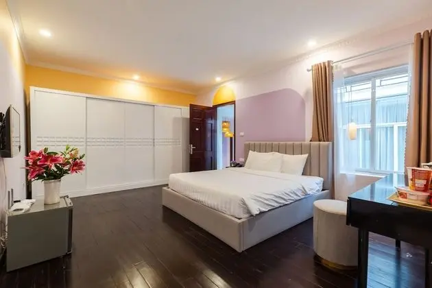 Deluxe Tek Büyük Yataklı Oda