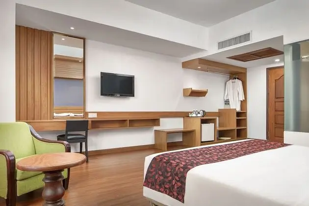 Deluxe Single or Double Room