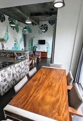 Odada yemek servisi