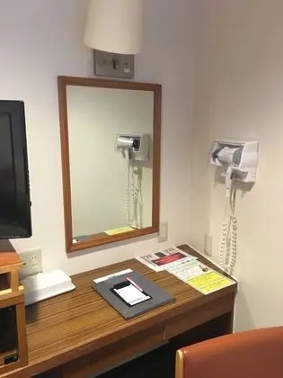 Tek Kişilik Oda, Sigara İçilmez