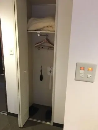 Tek Kişilik Oda, Sigara İçilmez