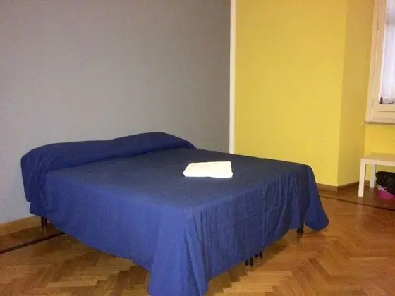 Economy Tek Büyük veya İki Ayrı Yataklı Oda, Ortak Banyo