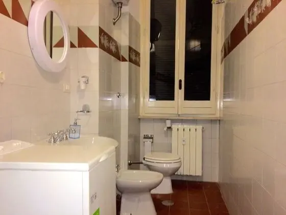 Economy Tek Büyük veya İki Ayrı Yataklı Oda, Ortak Banyo