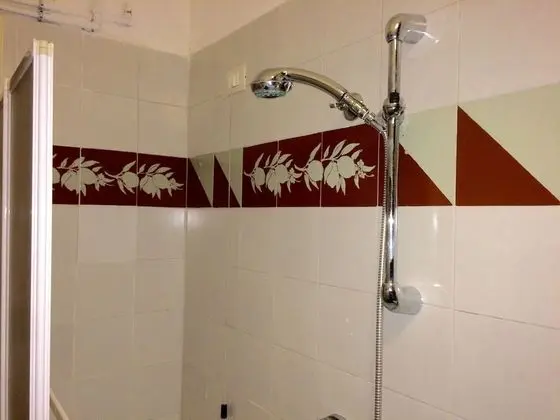 Economy Tek Büyük veya İki Ayrı Yataklı Oda, Ortak Banyo