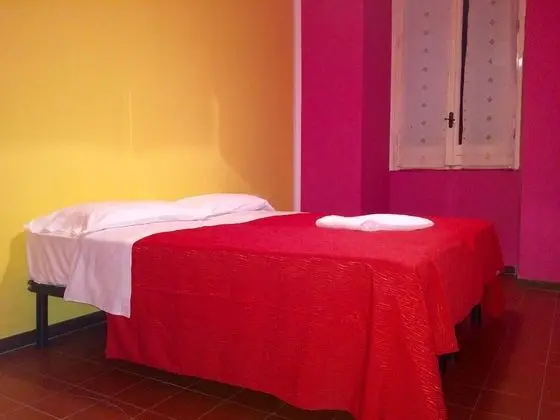 Economy Üç Kişilik Oda, Ortak Banyo