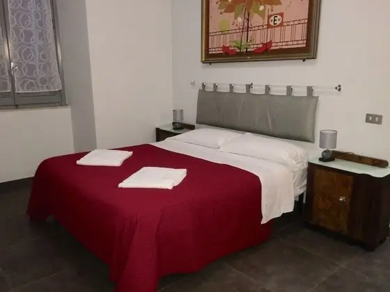 Economy Üç Kişilik Oda, Ortak Banyo