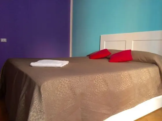 Economy Üç Kişilik Oda, Ortak Banyo