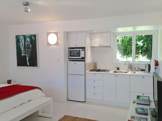 Deluxe Stüdyo Süit, Kısmi Deniz Manzaralı